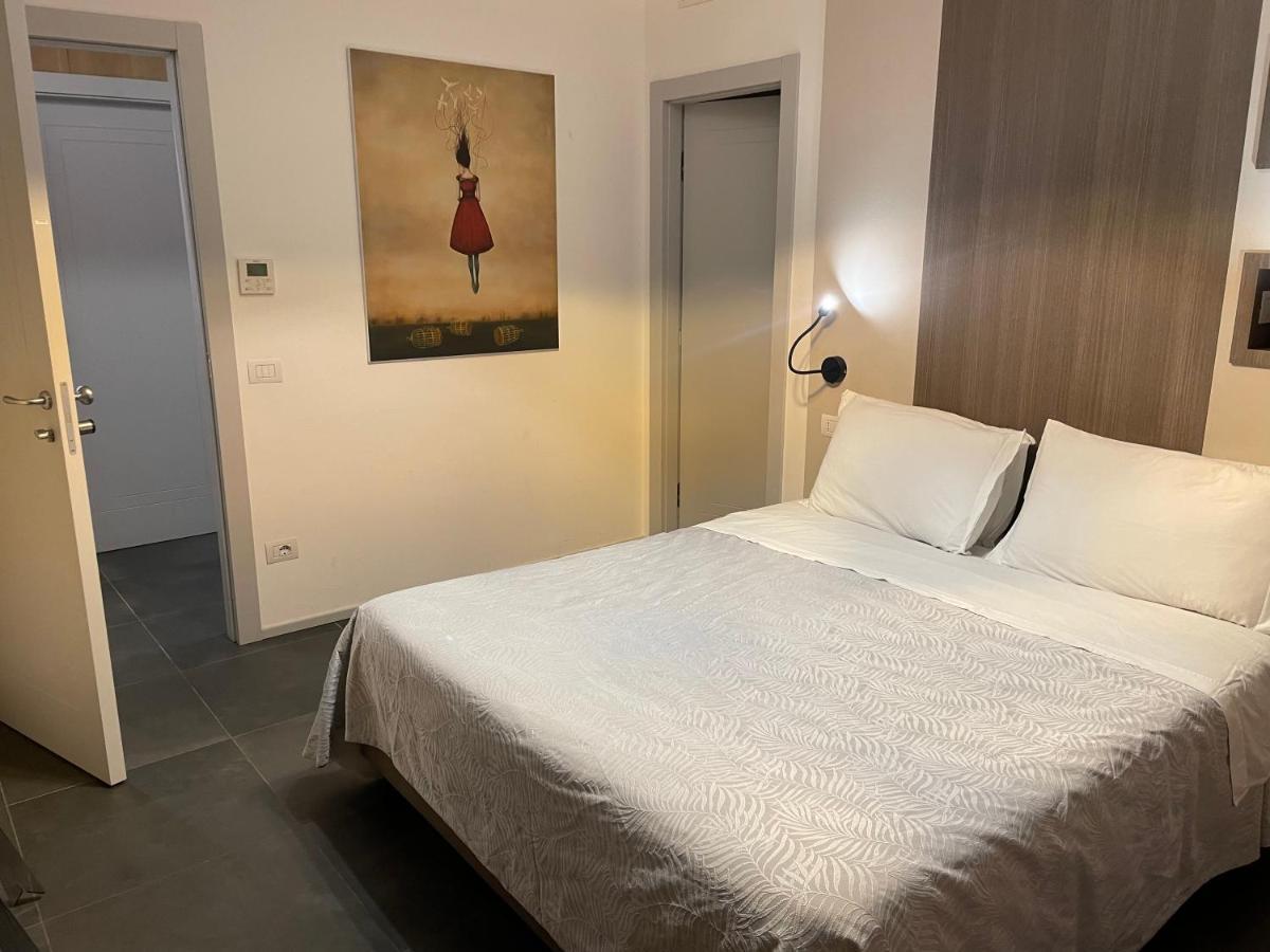 Enjoy Garden - Flavio Baracchini 9 - Rooms Milan Bagian luar foto